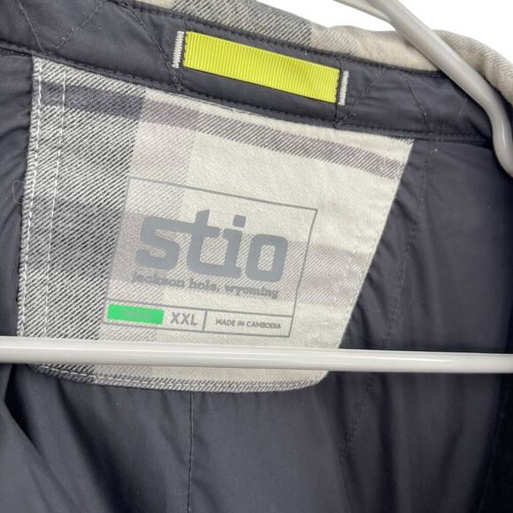 Stio Mens Insulated Flannel Snap Shirt Jacket Grey Size XXL Cold Weather Gear - Picture 2 of 9